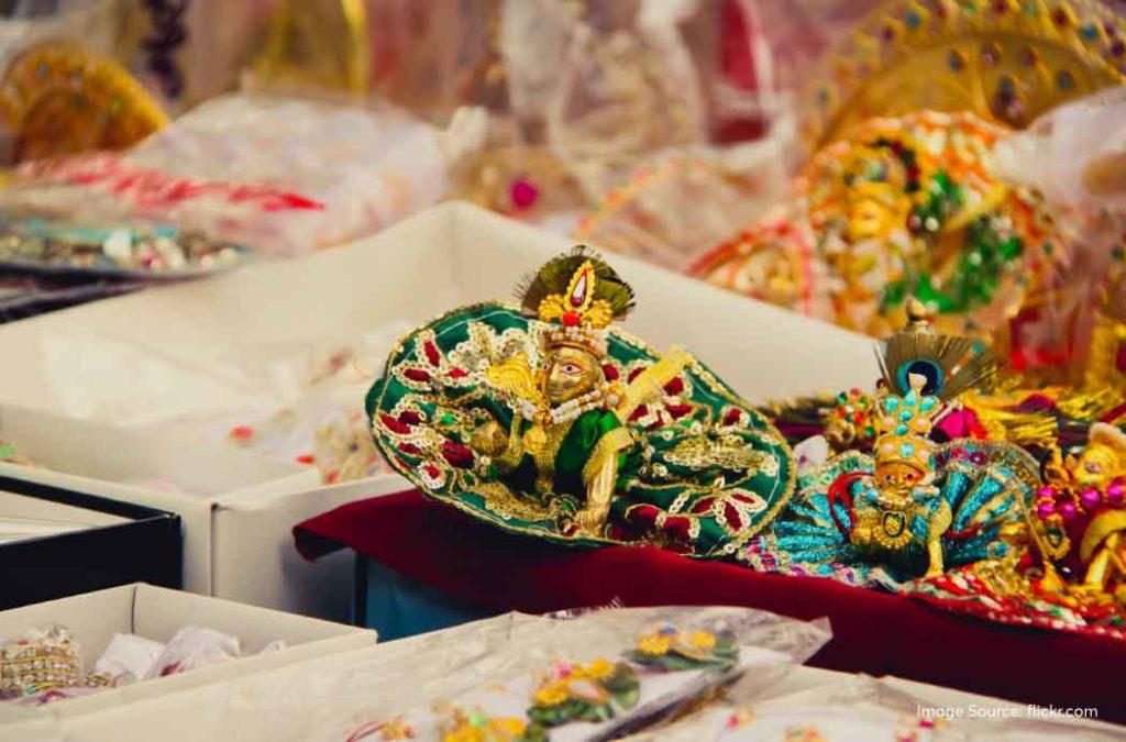 Festivals like Janmashtami and Raksha Bandhan coincide with the long weekend in August.