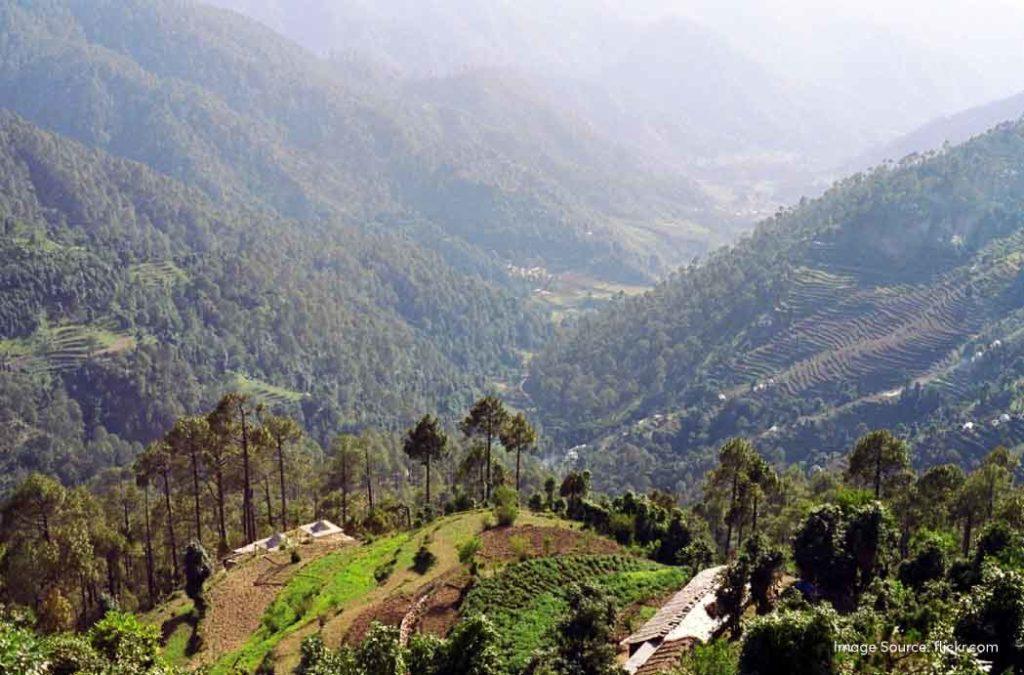 Discover the best destinations for trekking in Uttarakhand