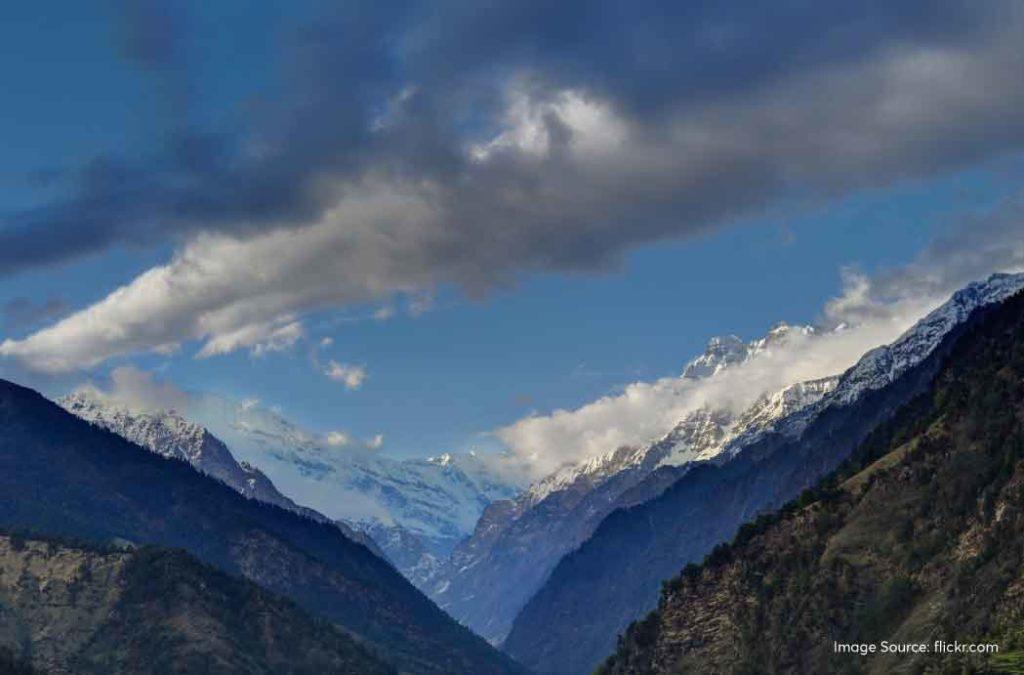 Discover the best destinations for trekking in Uttarakhand