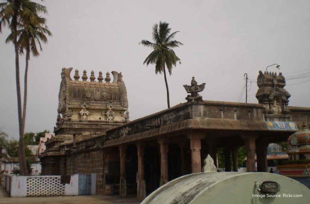 Check out the best places to visit in Kanchipuram