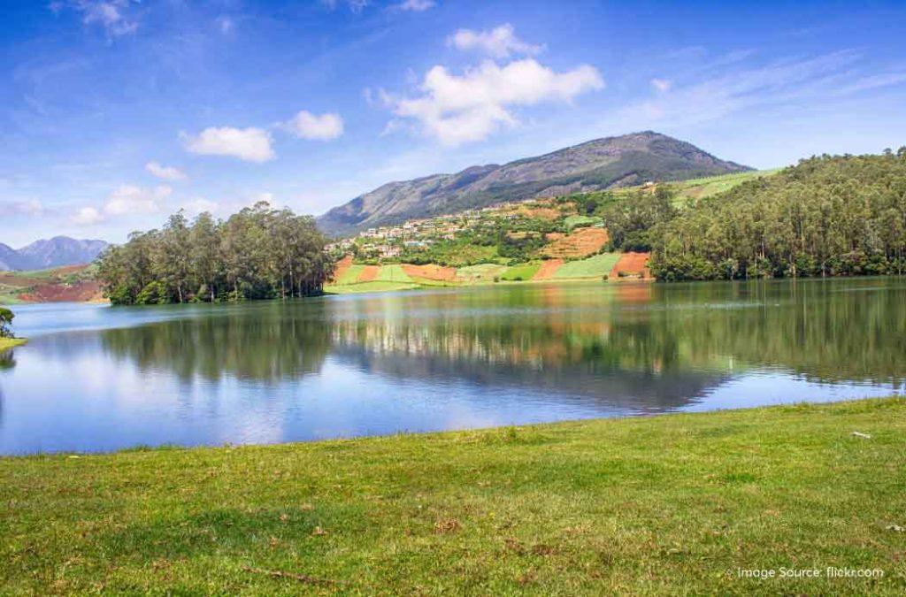 Check out the best lakes in Ooty for a great time