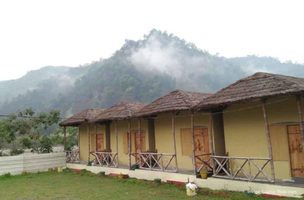 Check the best places for camping in Rishikesh