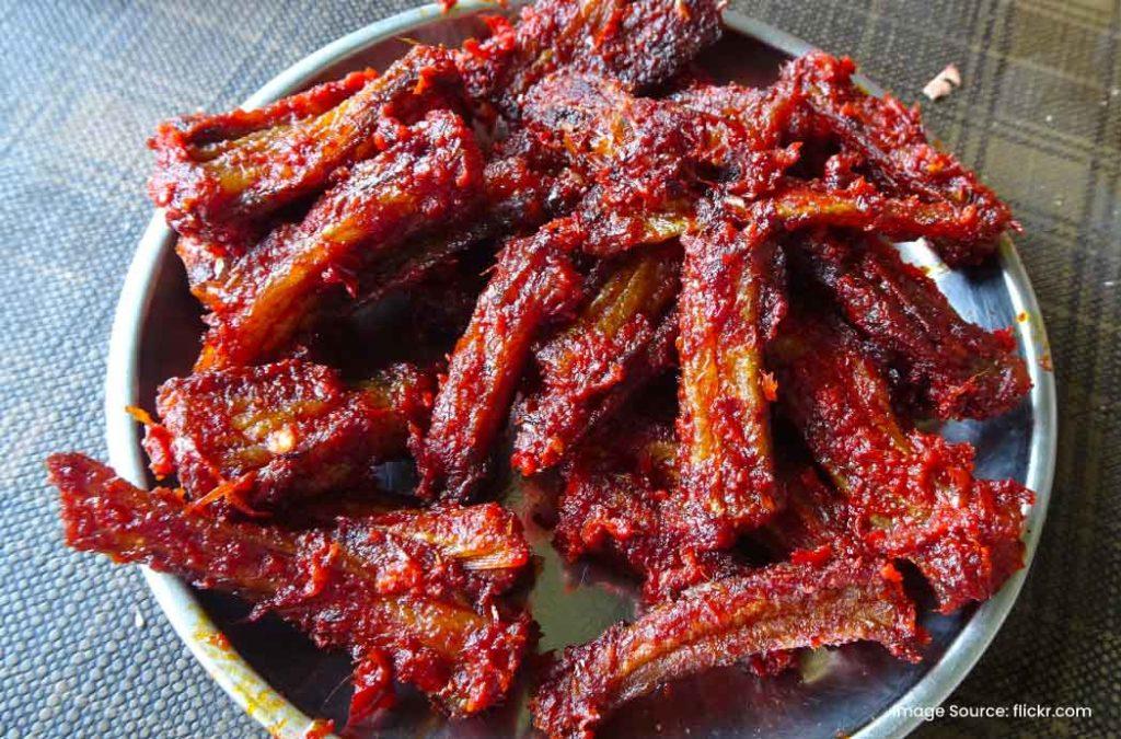 Check out the best and famous food of Maharashtra