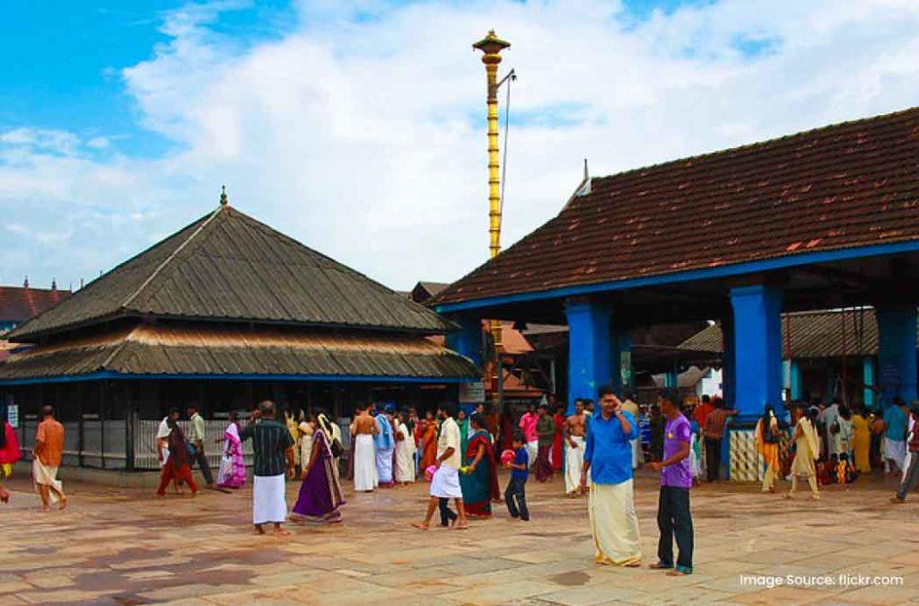 Chottanikkara Devi Temple is one of the pilgrimage places to visit in Ernakulam.