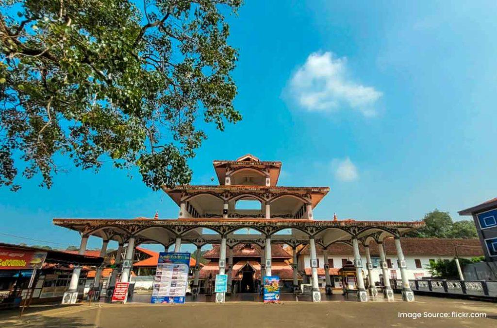 Ettumanoor Mahadeva Temple  is one of the major tourist places to visit in Kottayam.