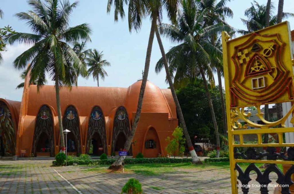 Koonankurish Old Syrian Church is one of the pilgrimage places to visit in Ernakulam.