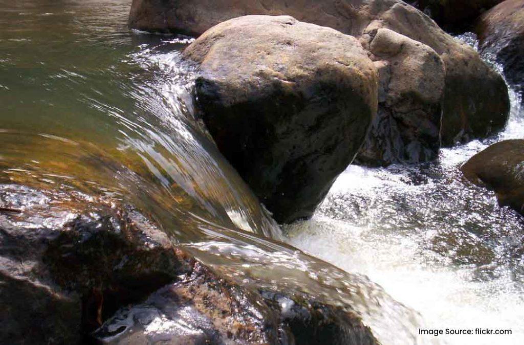 Puliyancholai Waterfalls is one of the best tourist attractions in Trichy. 