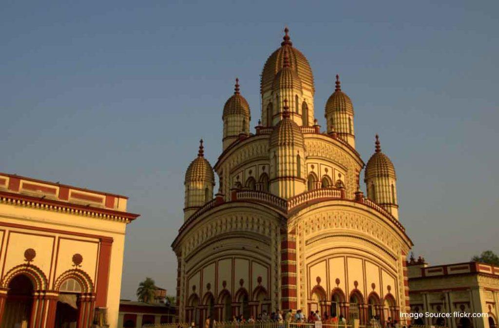 Visit Dakshineswar Kali Temple as one of the things to do in Kolkata.