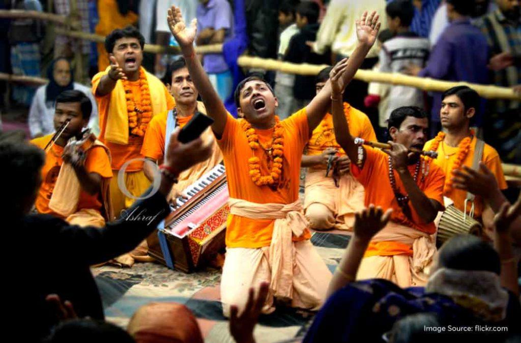 Devotees perform kirtan on Shattila Ekadashi.