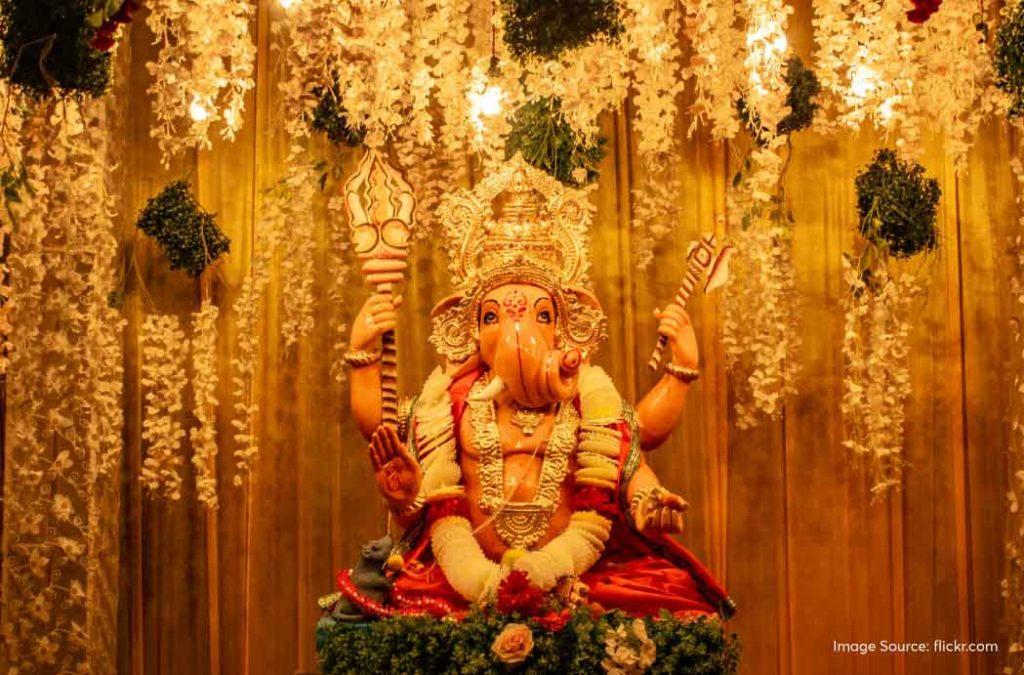 Lord Ganesha is worshipped on Sakat Chauth.