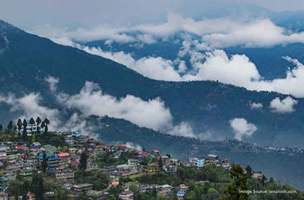 Visit Darjeeling on a long weekend in May 2025.