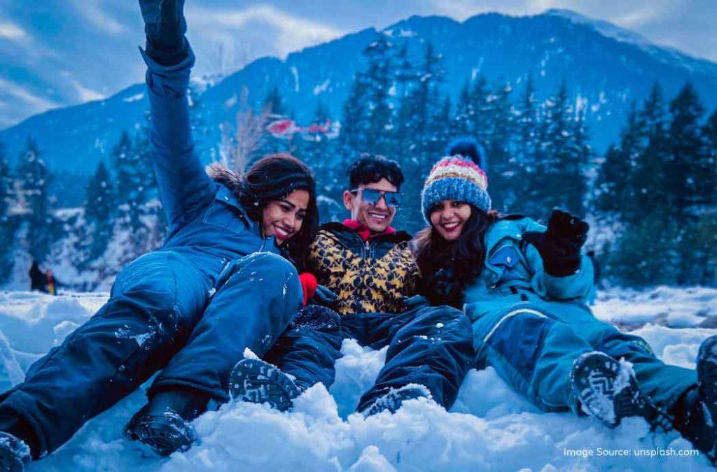 Manali is the best place to visit on a long weekend in May 2025 to beat the heat.