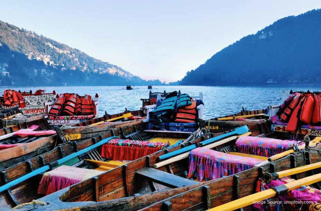 Enjoy a boat ride in sparkaling lakes in Nainital on a long weekend in May 2025.