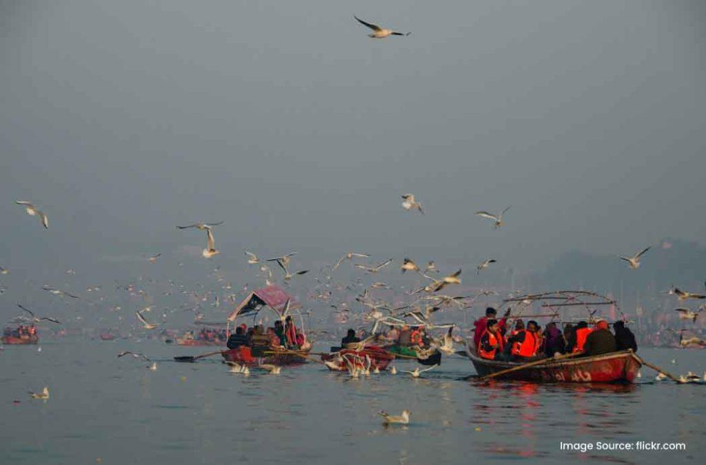 Devotees perform special rituals in Prayagraj Sangam and ghats on Chhath Puja.